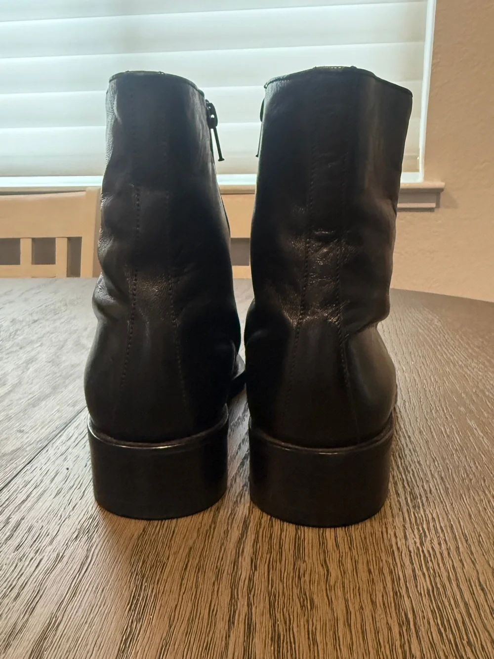Bally Black Leather Square-Toe Chukka Zip Boots